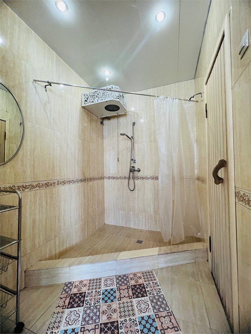 Апартаменты трехкомнатные  с мини сауной и камином в Энергетик