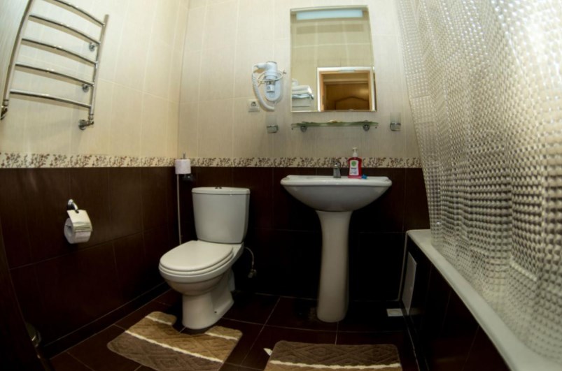 Стандарт трехместный без балкона в Энергетик