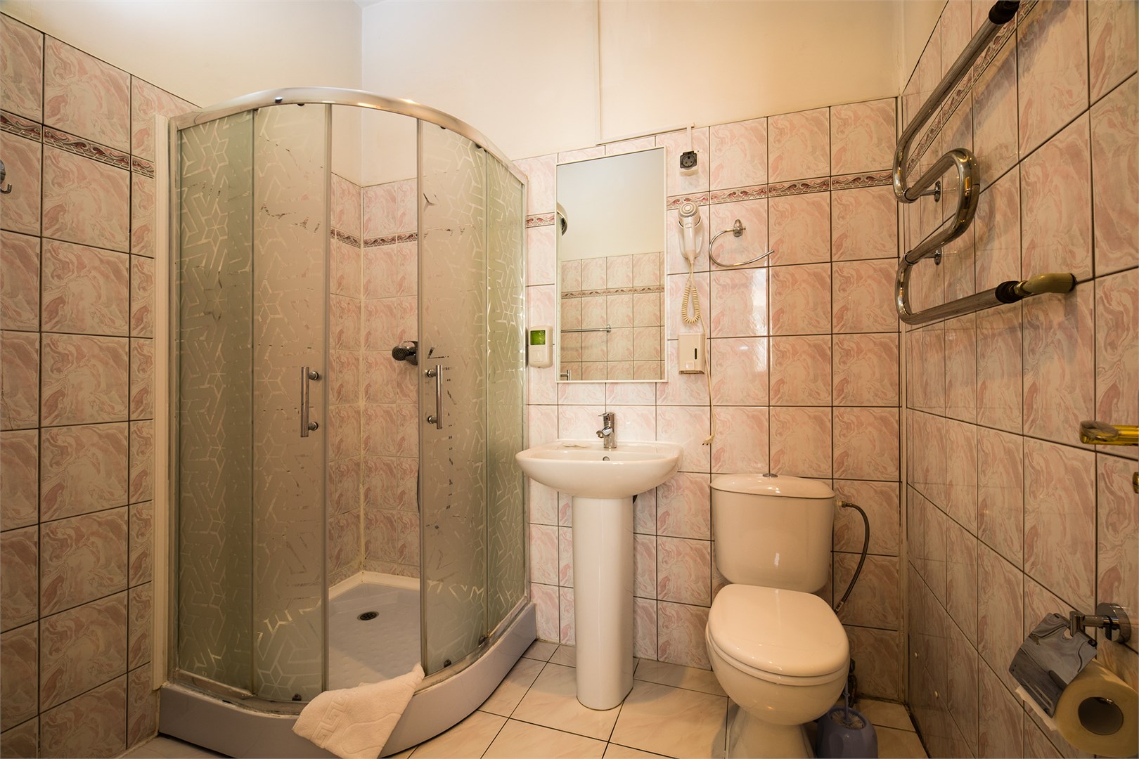 Стандарт двухместный с двумя раздельными  кроватями и дополнительным местом в Золотая бухта