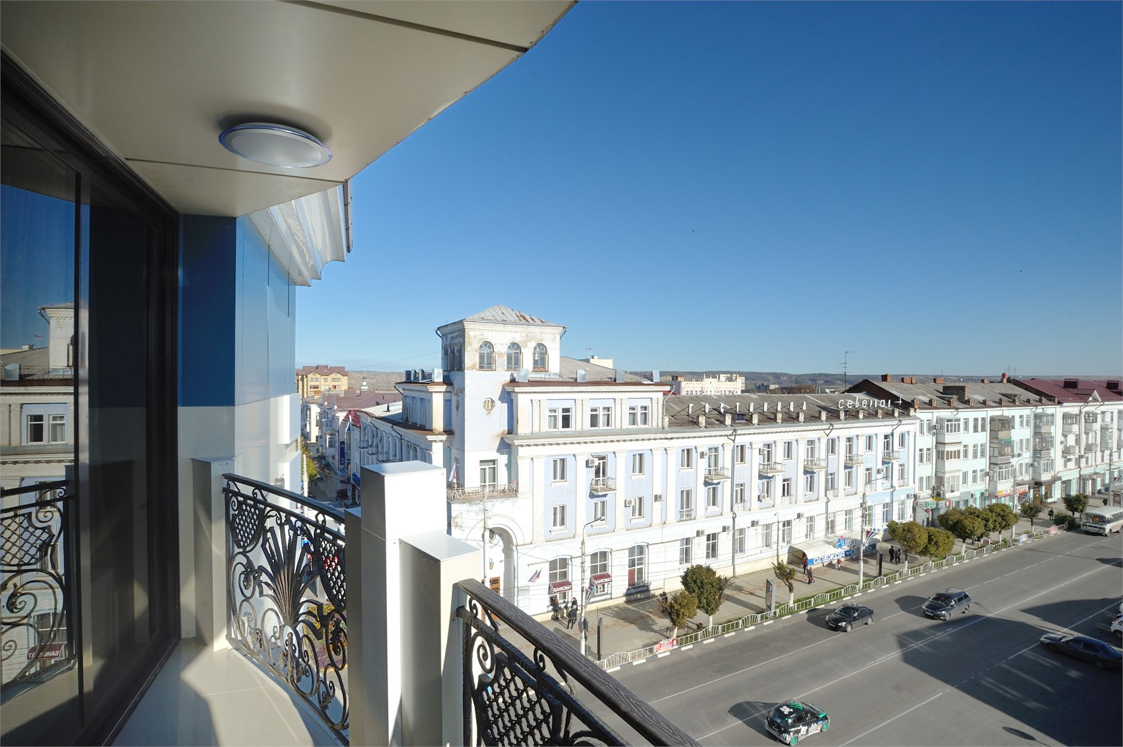 Президентский в Royal hotel Riz