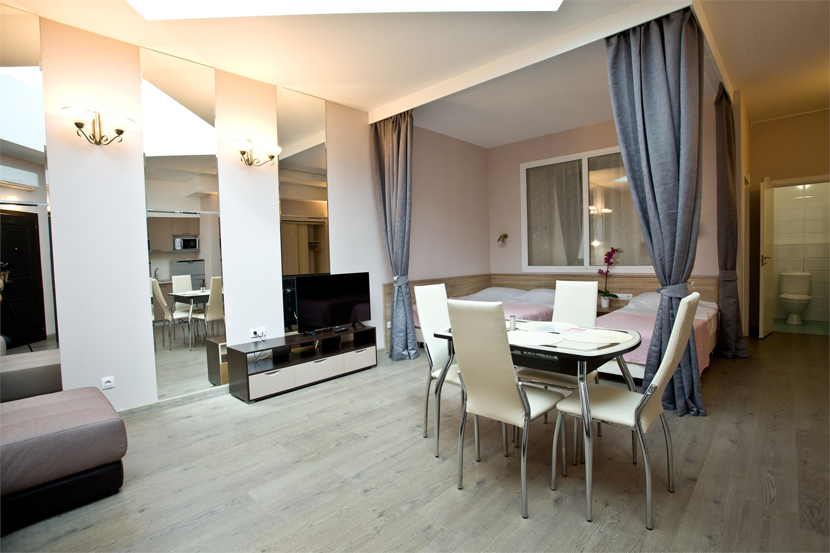 One-Bedroom Apartment