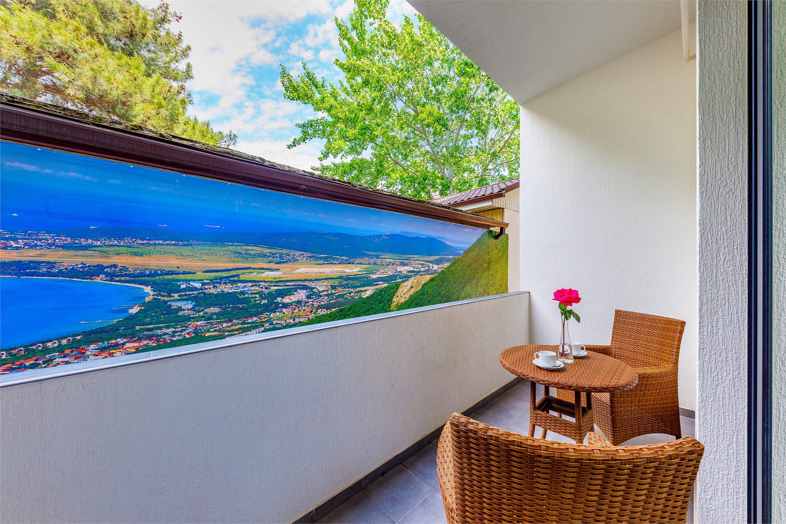 Фотография Большой Стандарт с балконом (1 этаж)