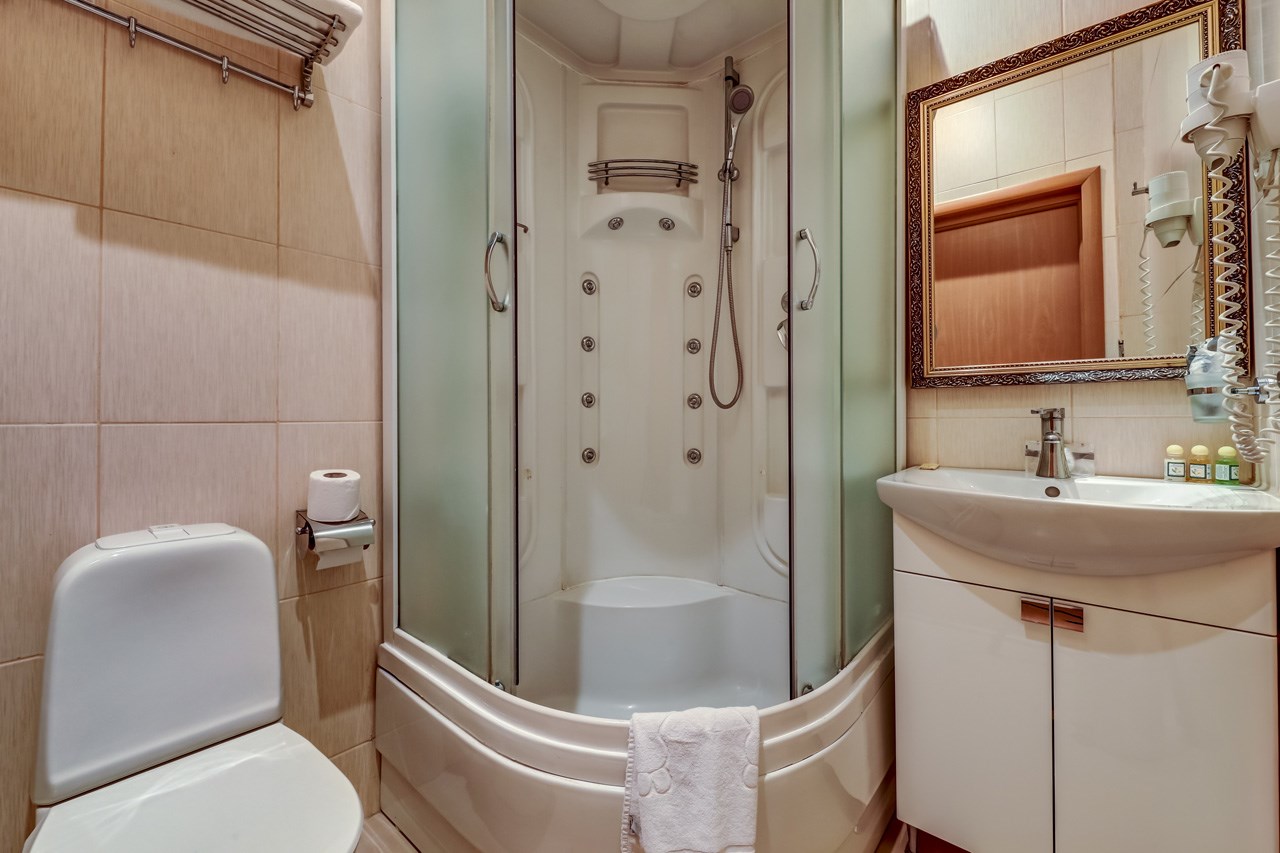 Супериор с одной большой кроватью в Azimut Отель Дербеневская Москва