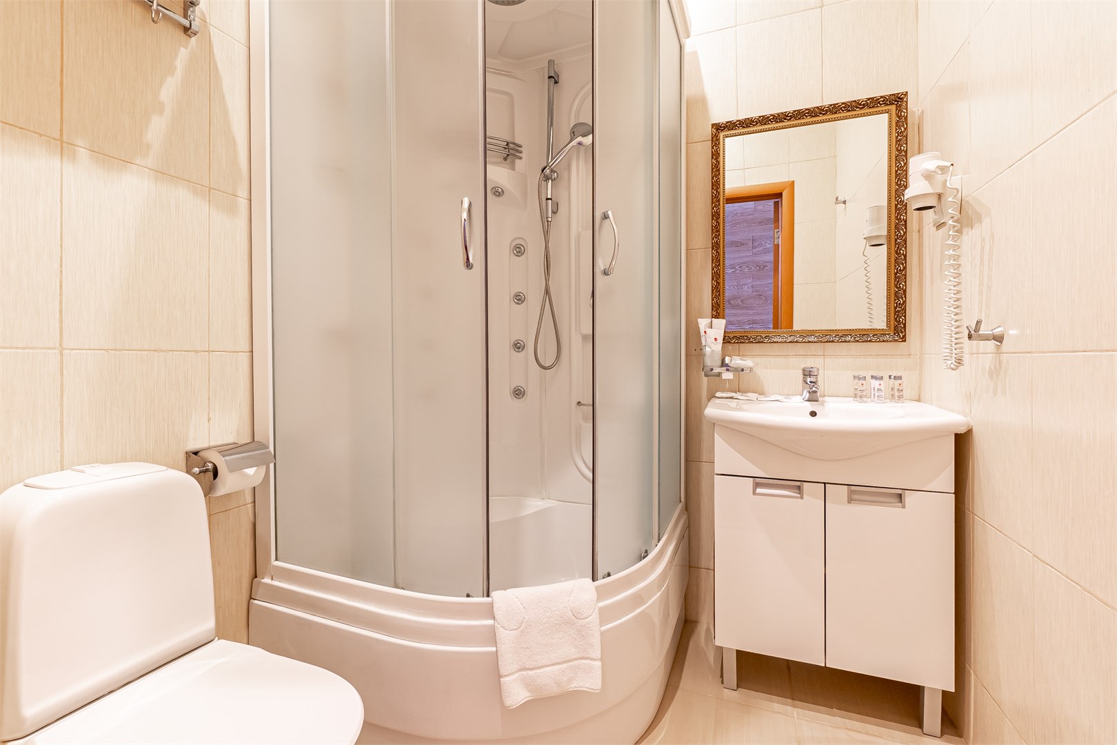 Полулюкс в Azimut Отель Дербеневская Москва