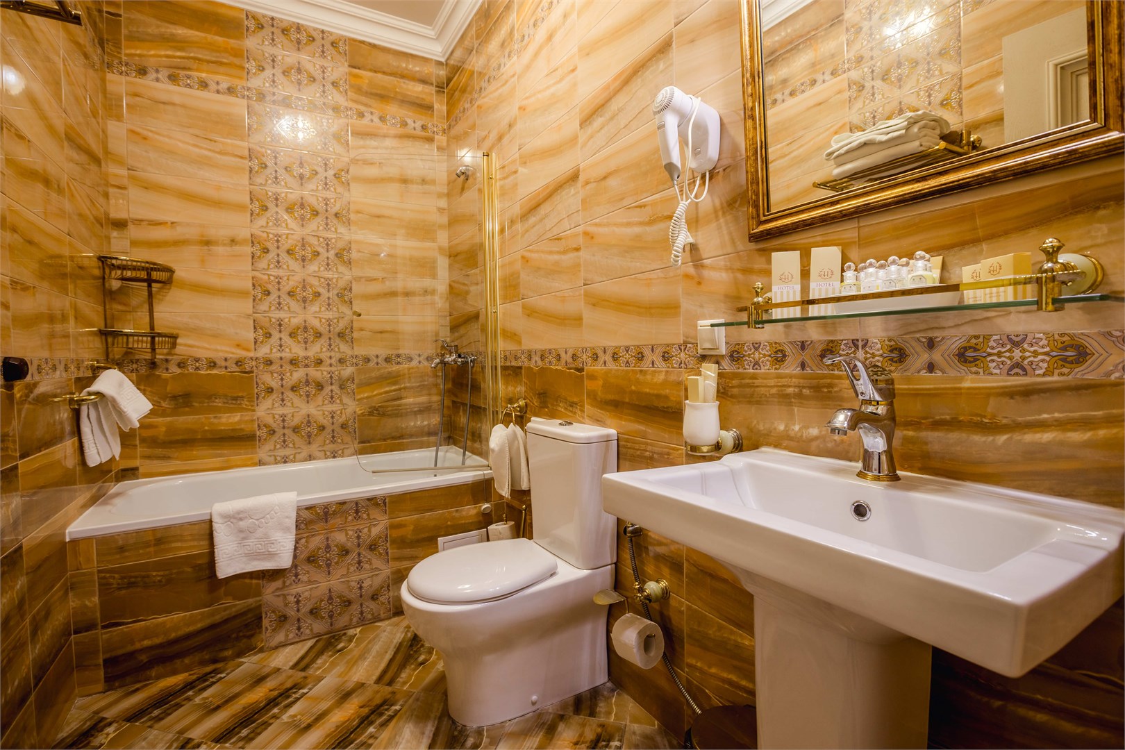 Двухместный номер первой категории TWIN в Главные нарзанные ванны