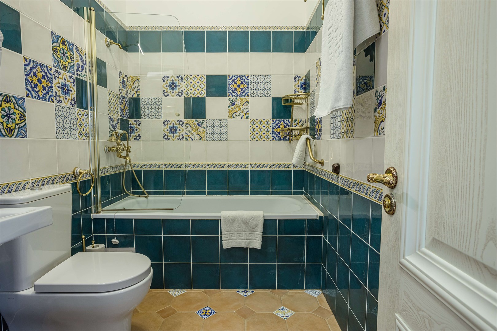 «Джуниор сюит» в Главные нарзанные ванны