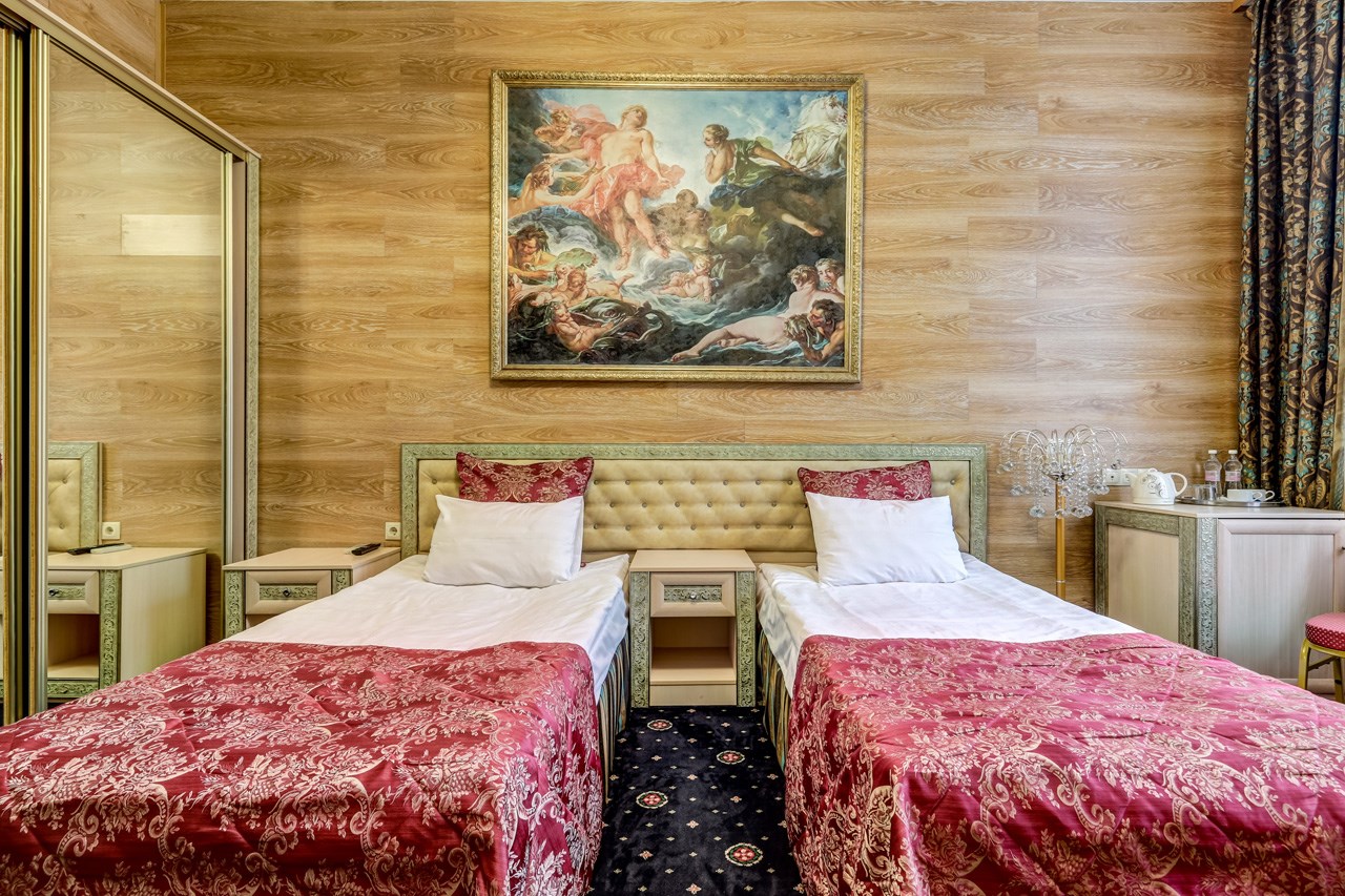 Супериор с двумя раздельными кроватями в Azimut Отель Дербеневская Москва