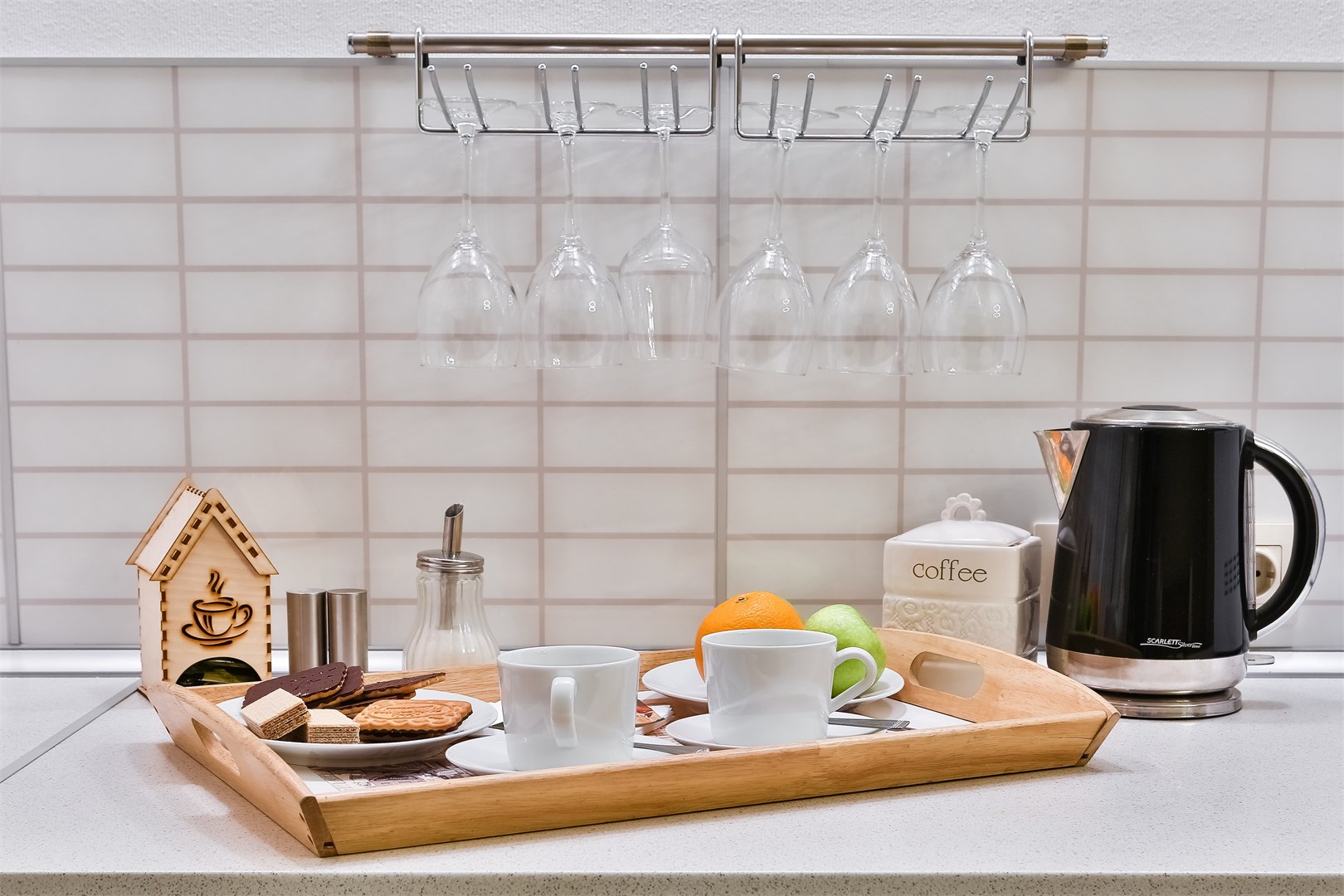 Большая комната с дополнительной мягкой мебелью в Аллегро на Лиговском