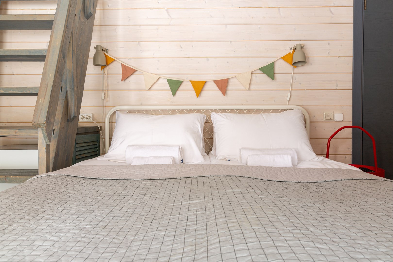 Ежевика с антресолью в Скрытово. Дачи