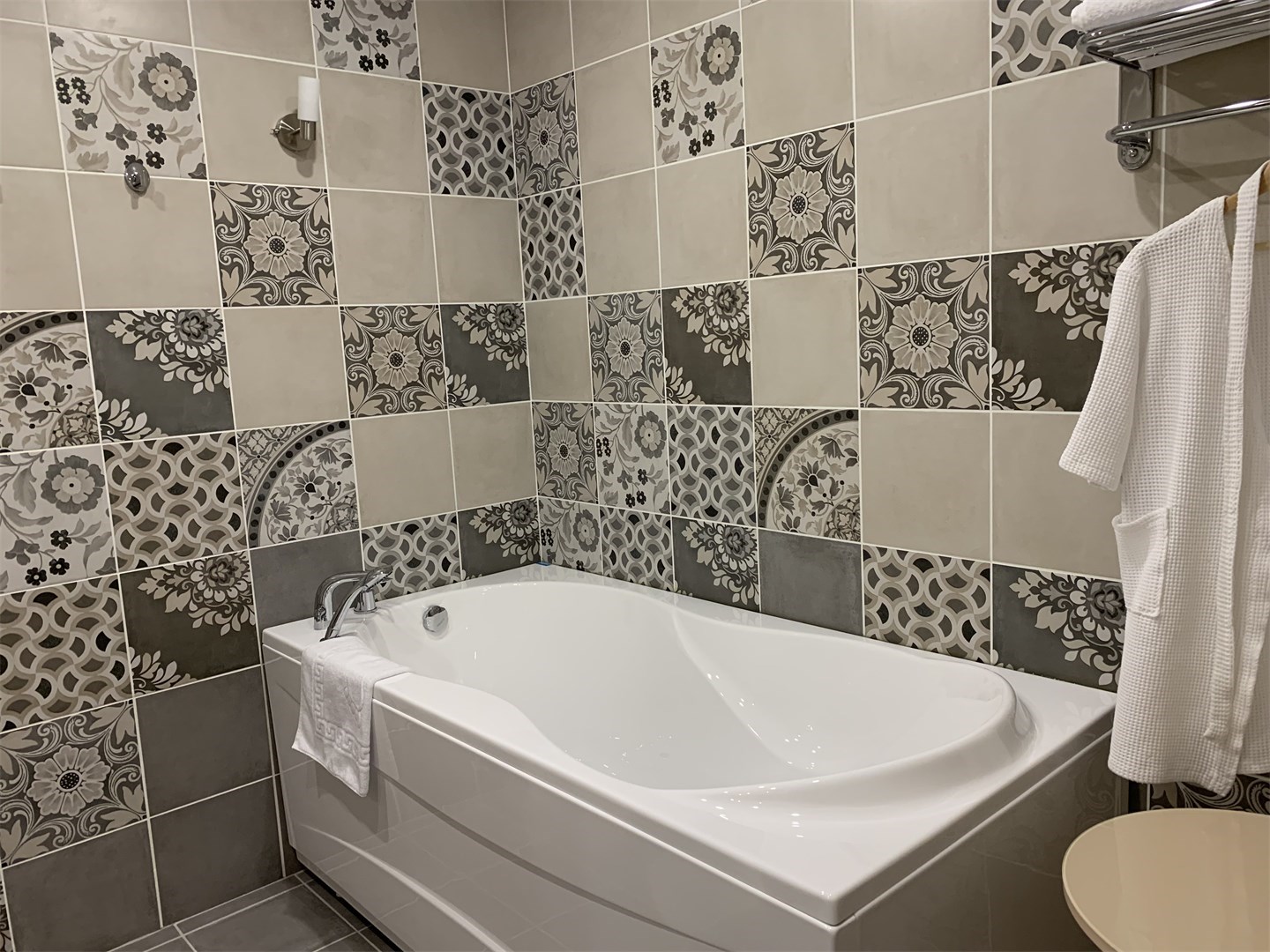 Большой двухместный номер с двумя отдельными кроватями в Авиатор